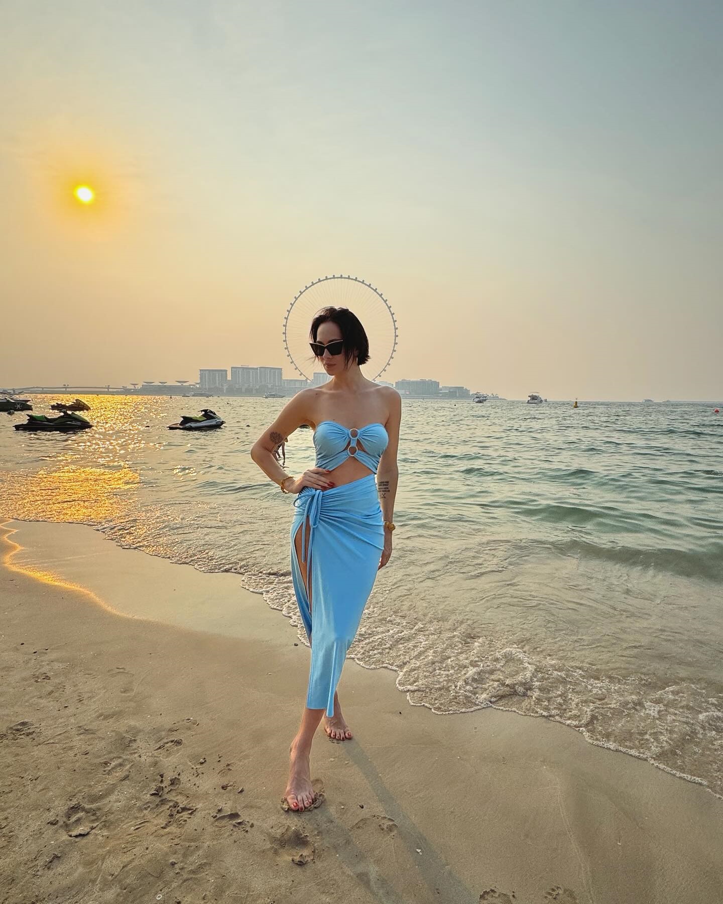 Настасья Самбурская устроила провокационную фотосессию в Дубае, напрашиваясь на «непристойное предложение». Топ пляжных фото Настасьи Самбурской, которая любит почудить 